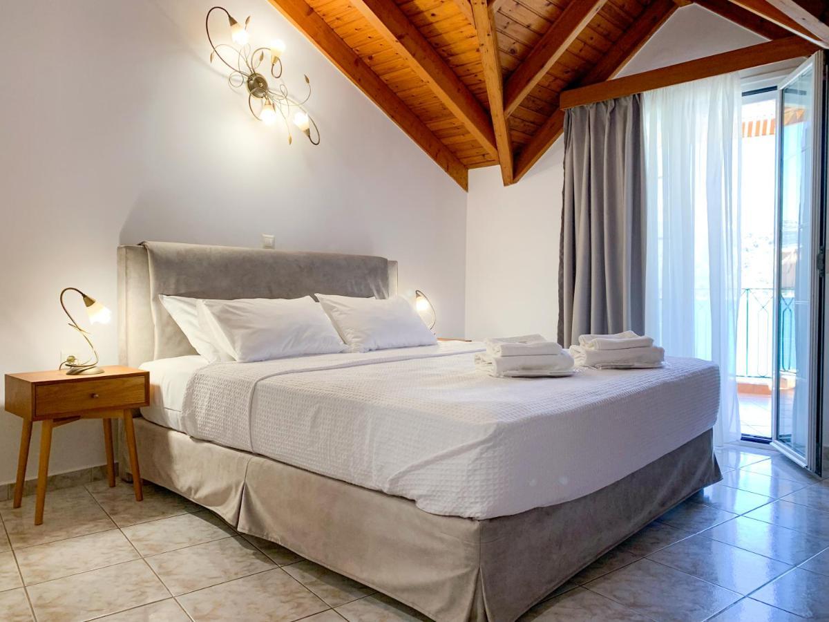 Rouchotas Apartments Argostoli  Eksteriør billede